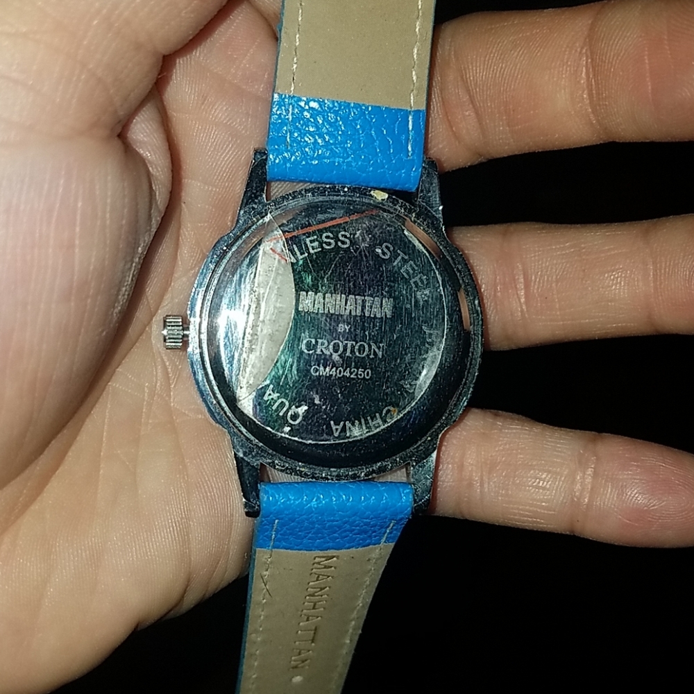 Watch - Picture 3 of 3